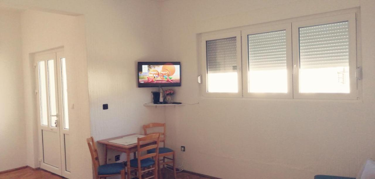 Apartman Studio Katarina 골루바츠 외부 사진